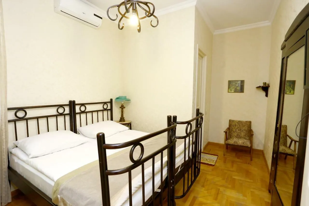 Bloom Boutique Hotel Tiflis 3*,