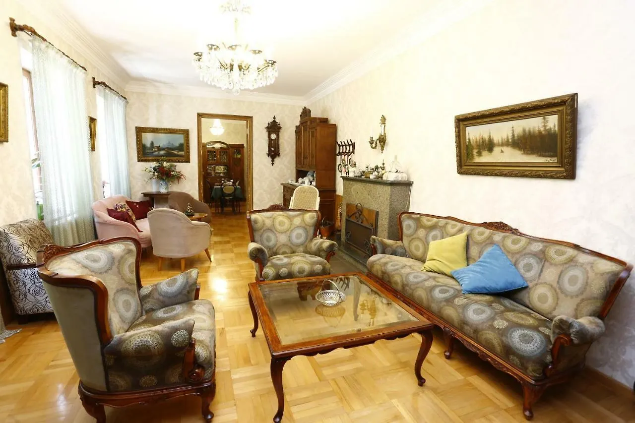 ***  Bloom Boutique Hotel Tiflis Gürcistan